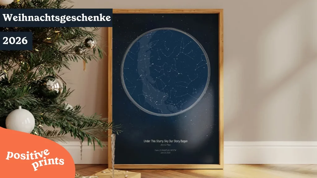 Einzigartige Weihnachtsgeschenke 2025 – personalisierte Sternenkarte von Positive Prints neben einem Weihnachtsbaum